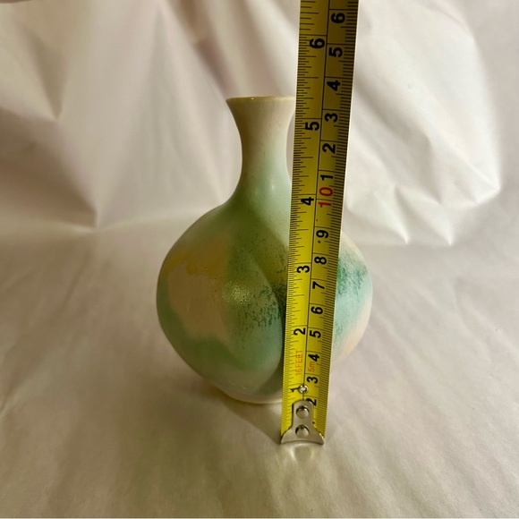 Studio Pottery Vase - Picture 5 of 5